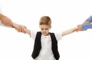 Colegios y Médicos. Padres separados