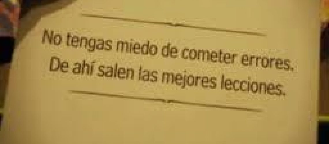 La experiencia no es lo que nos sucede sino lo que hacemos con lo que nos sucede.